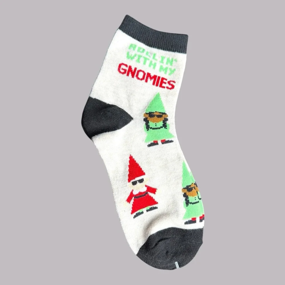 New Gnome Holiday Socks Womens Size 9-11 Colorful Novelty Fun Christmas New‎